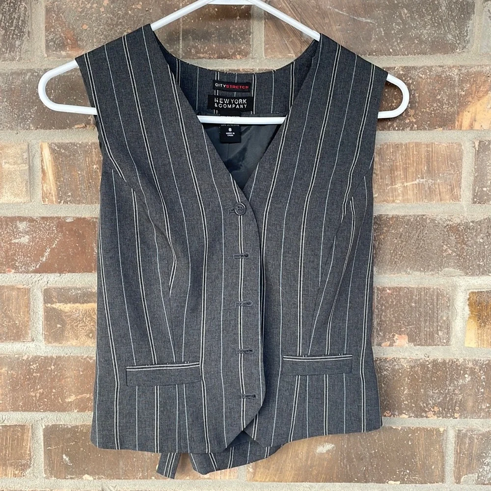 NY & Co Gray Pinstripe Button Down Vest Size 6